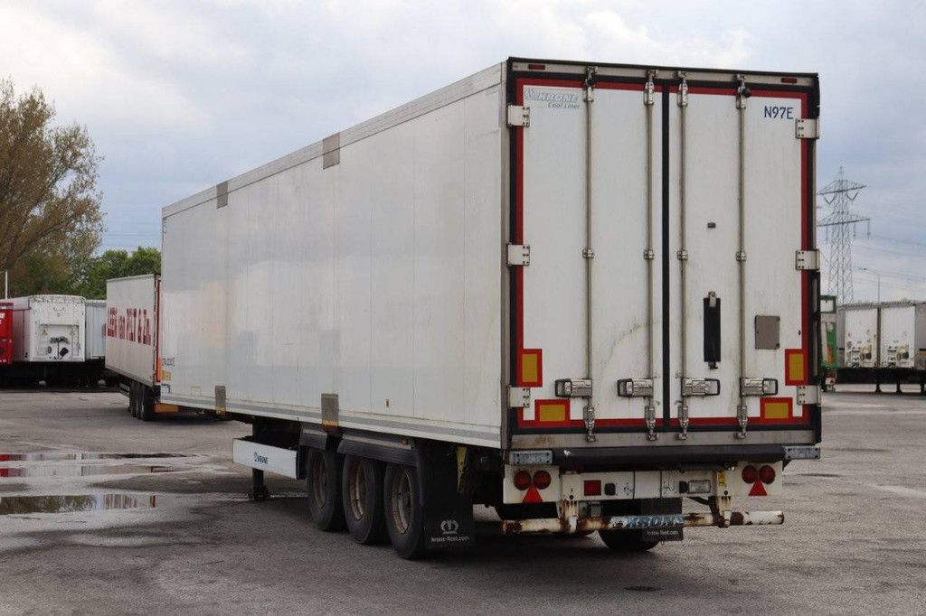 Closed Trailer Krone SD 2014