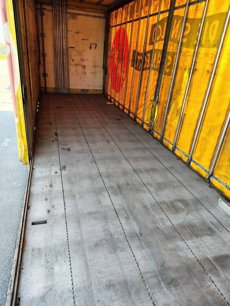 Wuelhorst 2005 sliding tarpaulin trailer