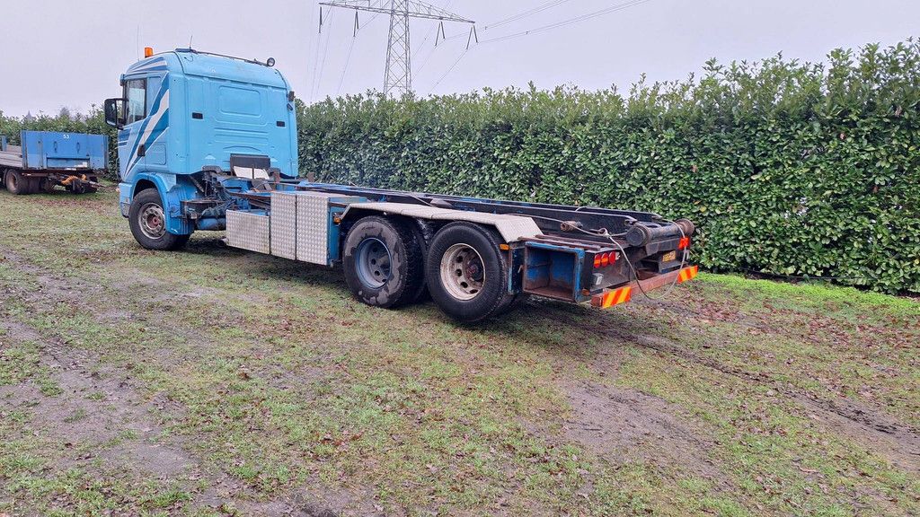 Fahrgestell mit Kabine Scania R 144 GB 6X2 NA 90190 Diesel 1998