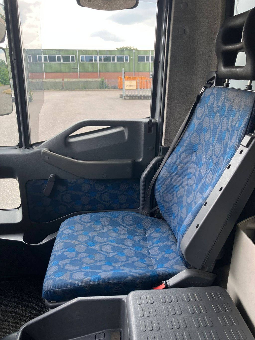 Pferdeanhänger Iveco 75E Diesel 2006