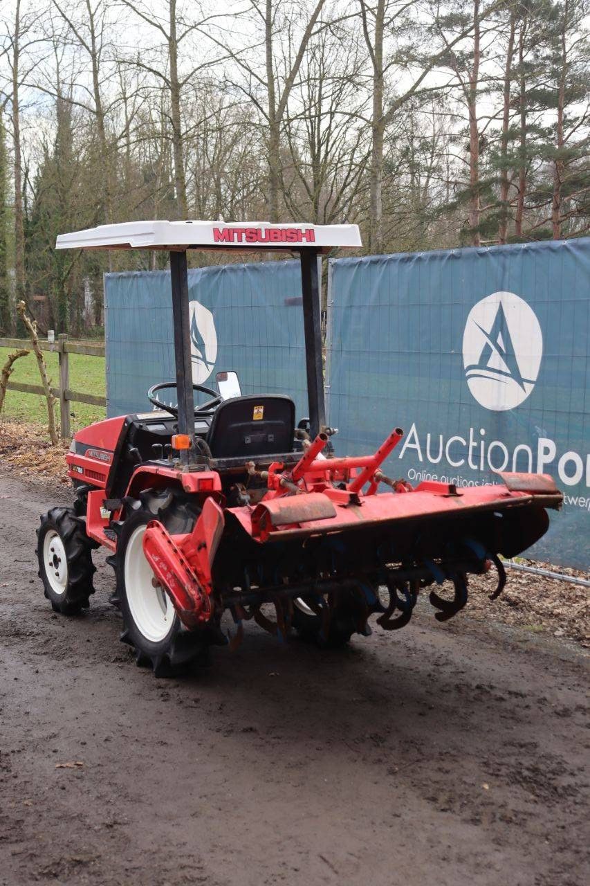 Mitsubishi MT15F Kleintraktor, Diesel, 15 PS, mit Grubber