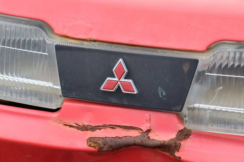 Mitsubishi MT15F Kleintraktor, Diesel, 15 PS, mit Grubber