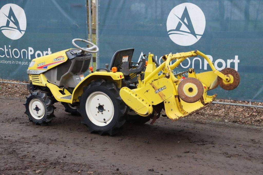 Kleintraktor Iseki TC13 Piccoro Diesel 13 PS mit Grubber