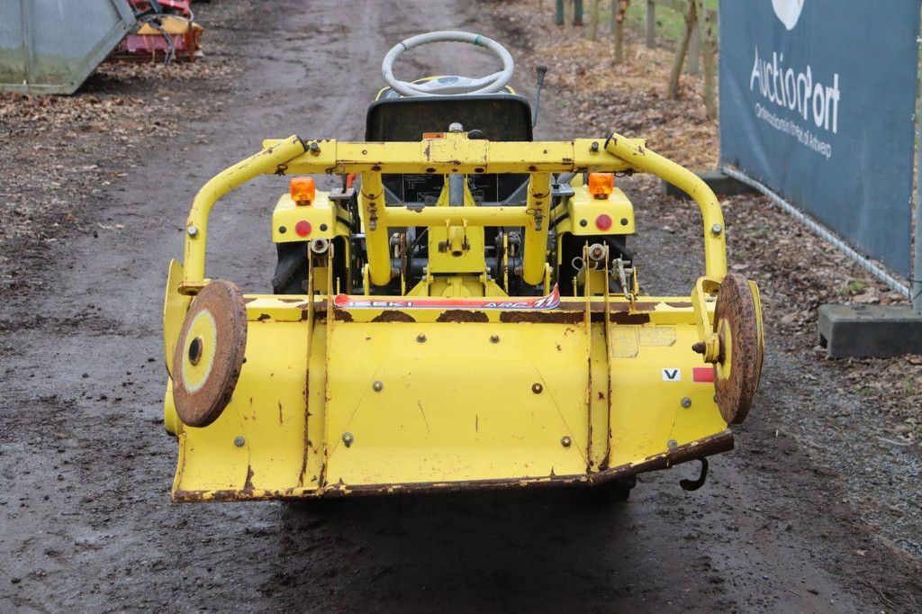 Kleintraktor Iseki TC13 Piccoro Diesel 13 PS mit Grubber