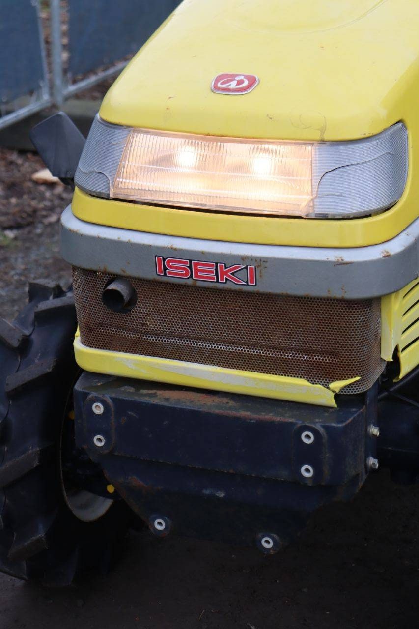 Kleintraktor Iseki TC13 Piccoro Diesel 13 PS mit Grubber