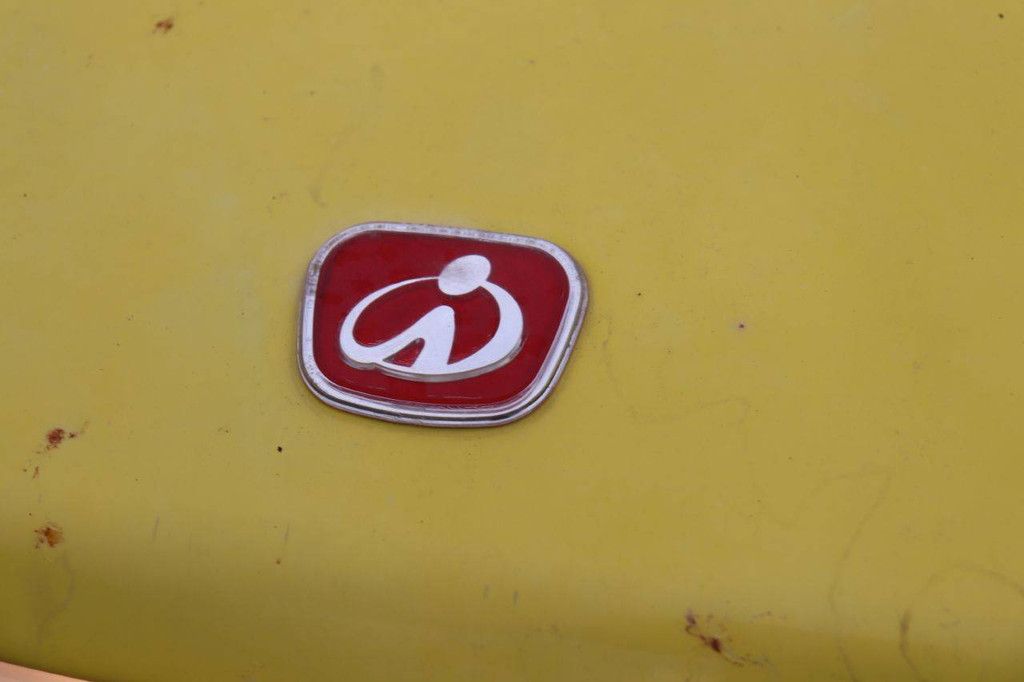 Kleintraktor Iseki TC13 Piccoro Diesel 13 PS mit Grubber