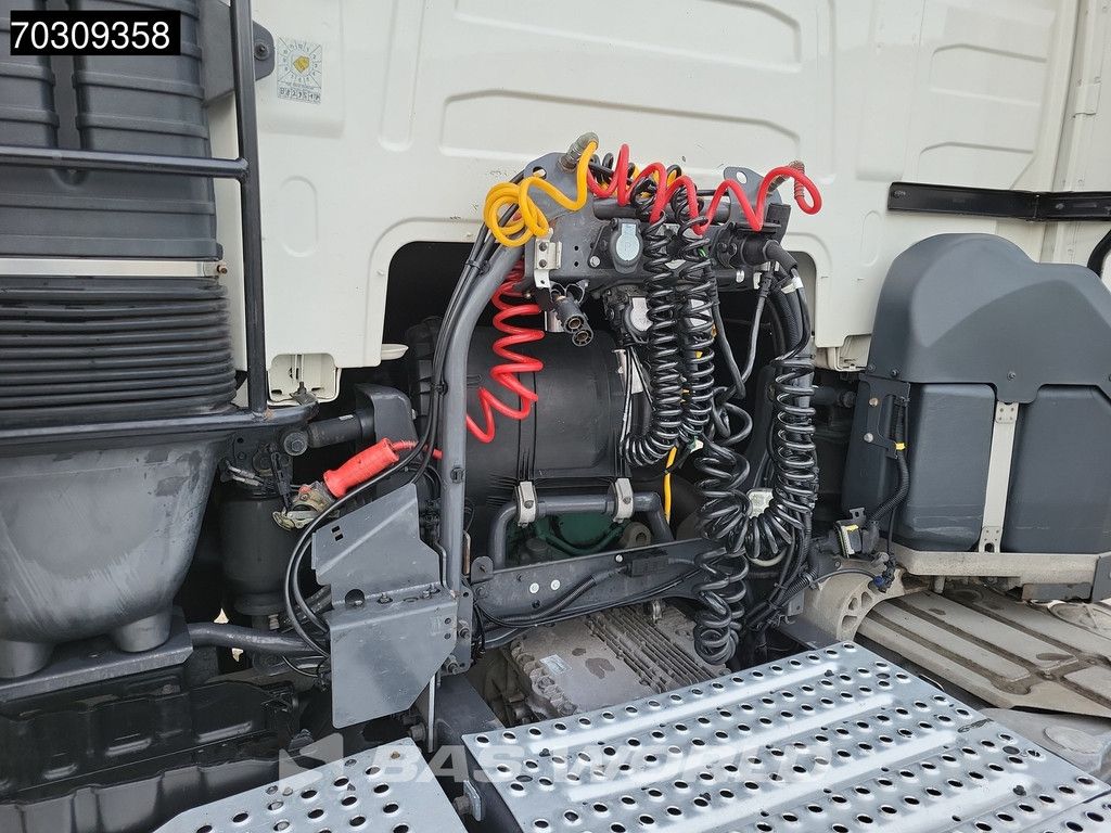 Volvo FH 420 4X2 NL-Truck Mega 2xTanks VEB+