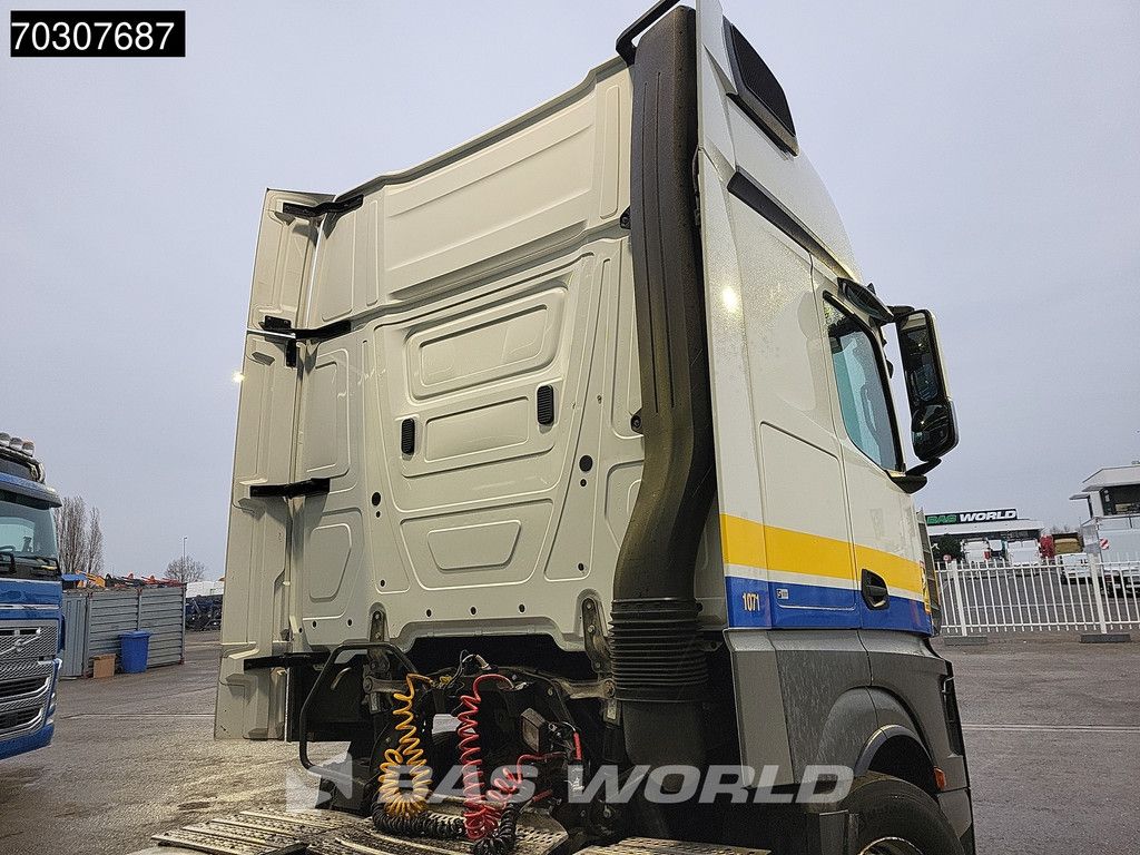 Mercedes Actros 1845 4X2 Mega GigaSpace 2xTanks Standklima