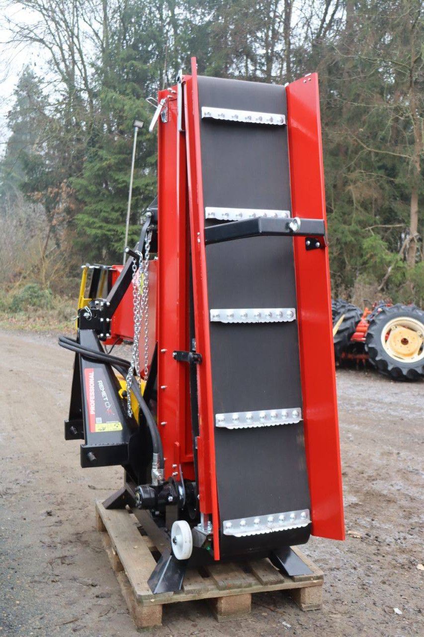 Remet CNC RP-200 SUPER Firewood Chopping Machine