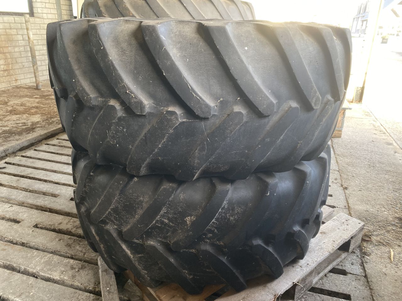Div. Banden velgen 540 65 r28 - 710 75 r34 Ford Fendt