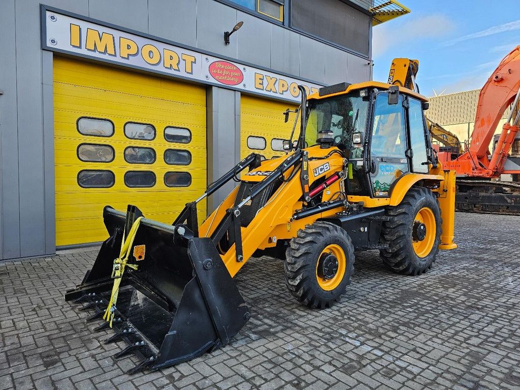 JCB 3DX XTRA 4x4 / AC / Extendable WE1535