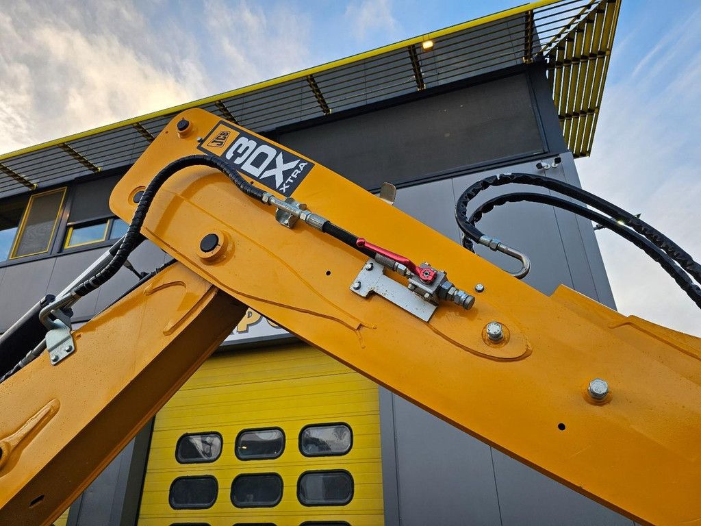 JCB 3DX XTRA 4x4 / AC / Extendable WE1535