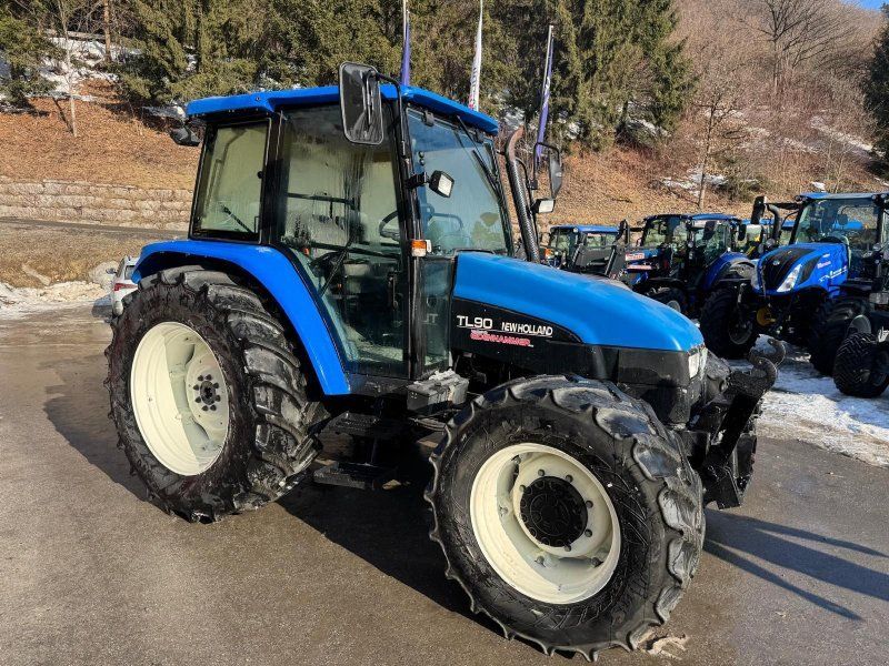 New Holland TL 90