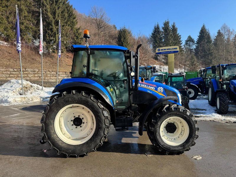 New Holland T4.115