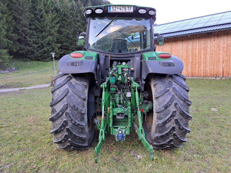 John Deere 6210R