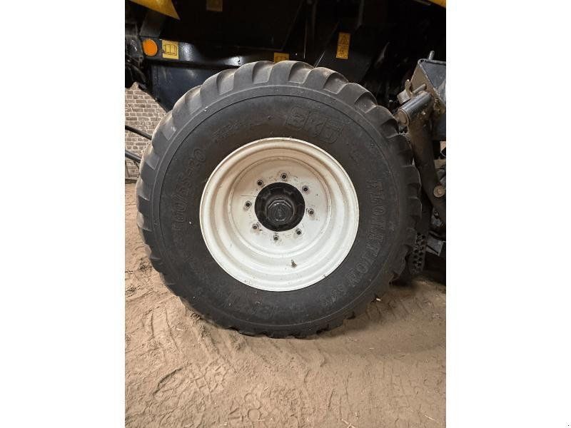 New Holland ROLLBELT 180