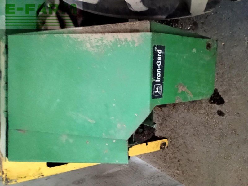 John Deere 6750