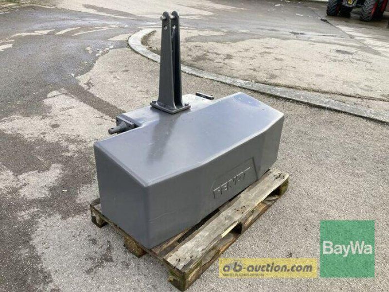 Fendt GEWICHT 2500 KG