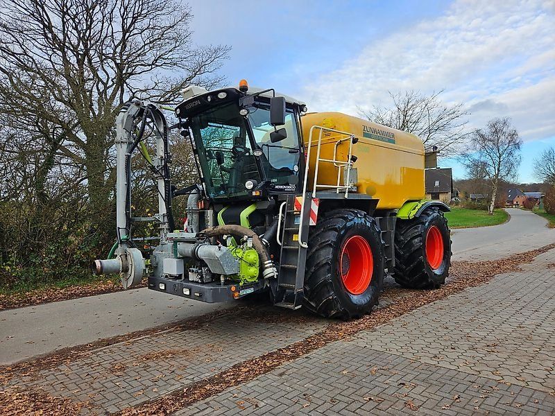 Claas Xerion Saddle Trac 3800 mit 15cbm Güllefass