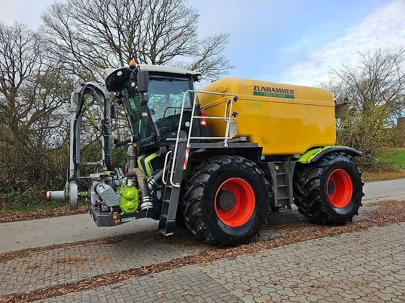Claas Xerion Saddle Trac 3800 mit 15cbm Güllefass
