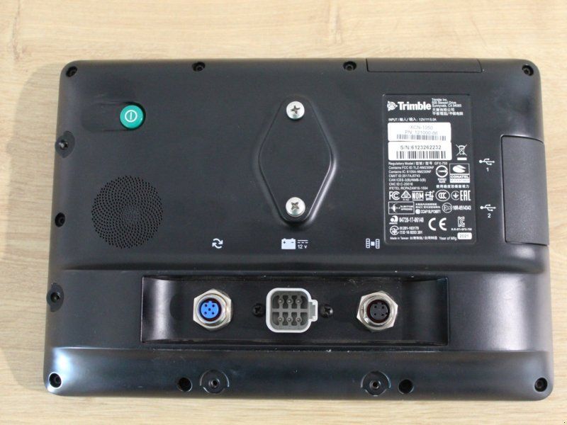 Trimble GFX-750  Lenksystem *XCN-1050 mit Empfänger NAV-900