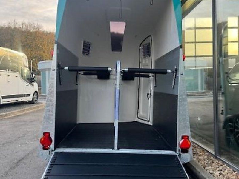 Humbaur Pegasus 2 Pferde 2,4t. D/S Klappe Panorama