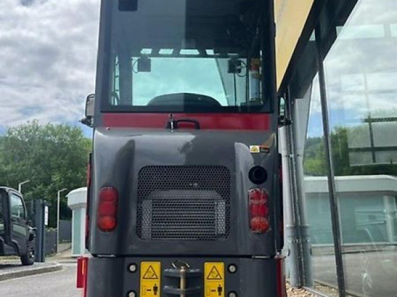 Kima Pegasus 06 Hoflader Hoftruck Kabine