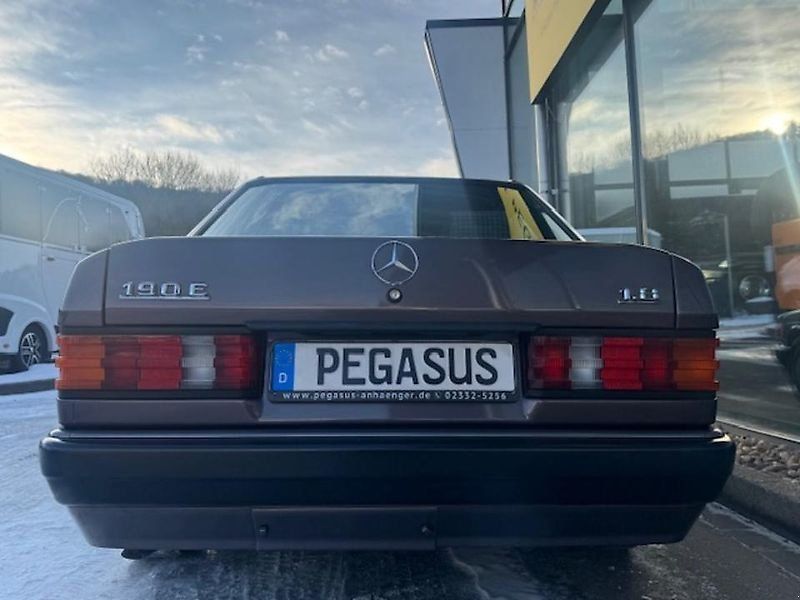 Mercedes Benz 190 E 1.8 PKW Oldtimer Limousine Automatik