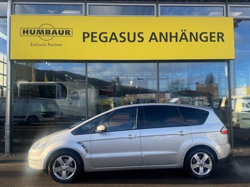 Ford S-Max Titanium PKW Familienauto AHK 8-fach bereift