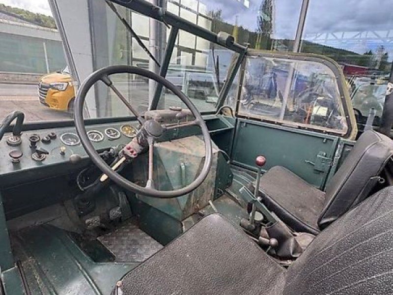 Mercedes-Benz 411 Cabrio mit Heckkraftheber