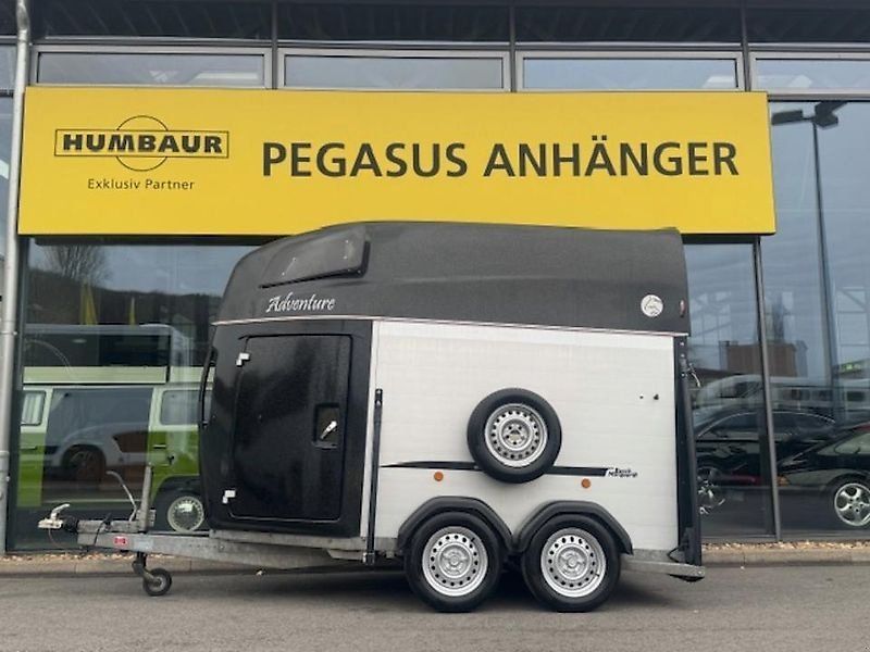 Henra Adventure 2-Pferde ALU Sattelkammer 2,7t D/SKlappe