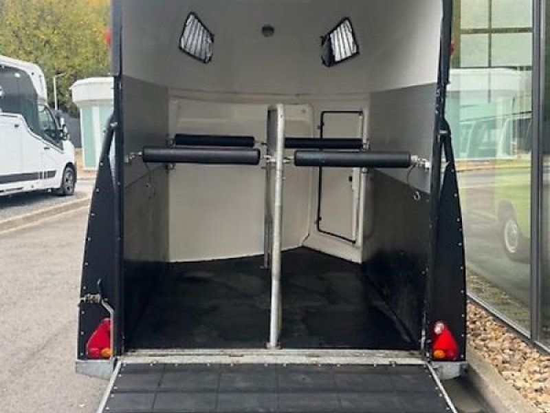 Henra Adventure 2-Pferde ALU Sattelkammer 2,7t D/SKlappe