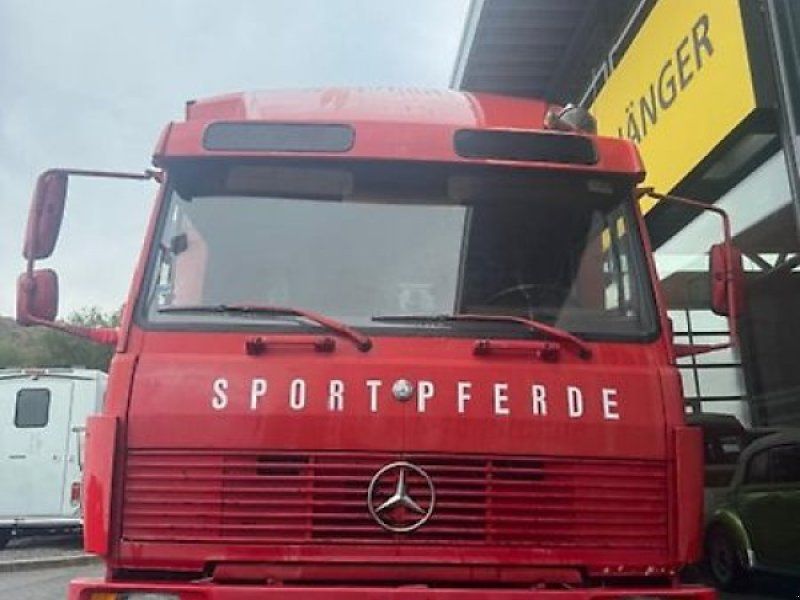 Mercedes Benz 814 Pferdeer LKW 7,5t. 3-4 Pferde Wohnabt