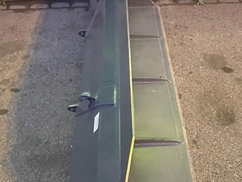 Metal-Fach Erdschaufel