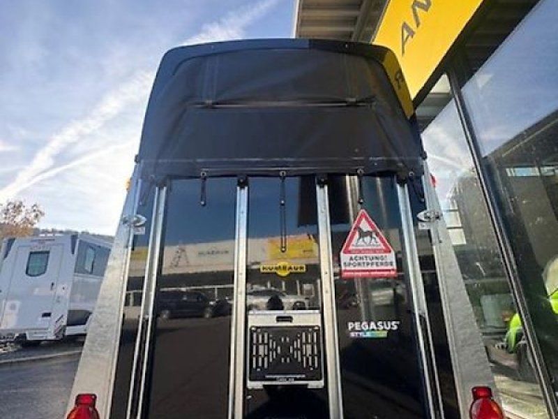 Humbaur Pegasus Style S 2,7t BLACK ED. 2 Pferde