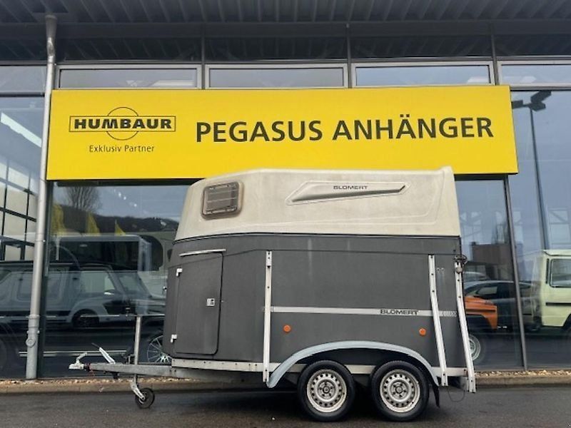 Blomert Diamant I 2-Pferde Vollpoly 2t. Sattelkammer