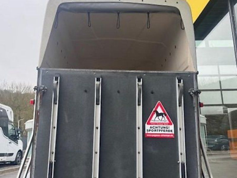 Blomert Diamant I 2-Pferde Vollpoly 2t. Sattelkammer