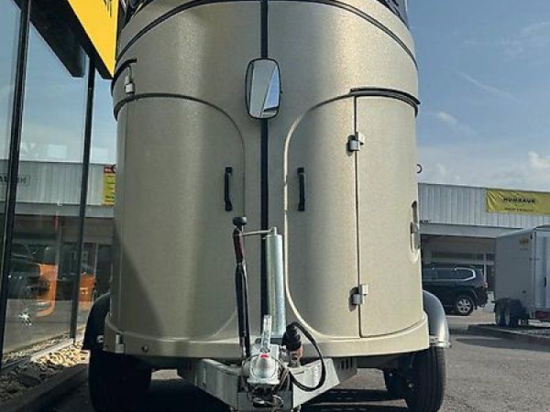 Humbaur Pegasus 2-Pferde Aluboden Vollpoly 2,4t. Sattelka