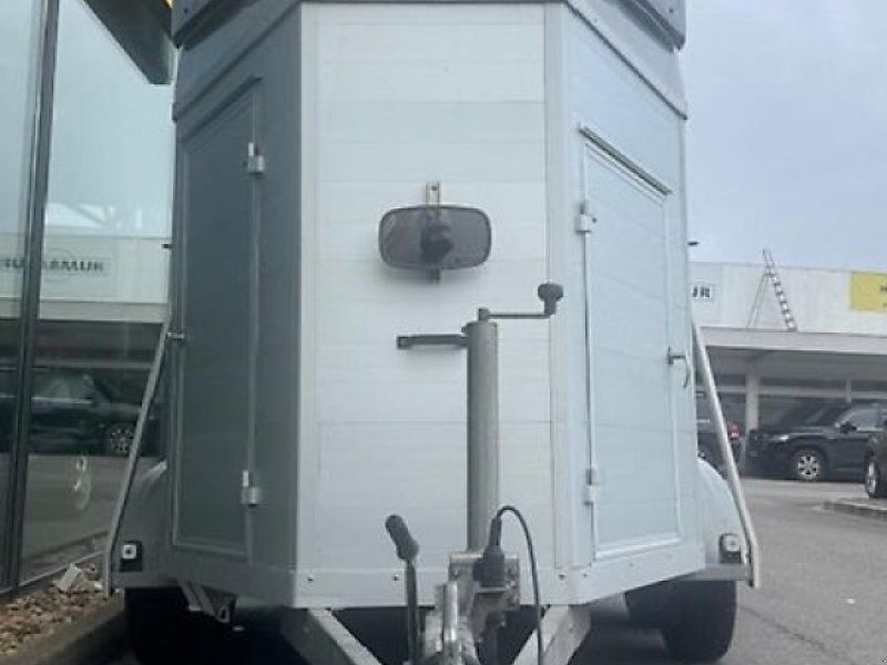 Blomert Nairobi 2-Pferde Alu 2,4t. 1.Hand Sattelkammer