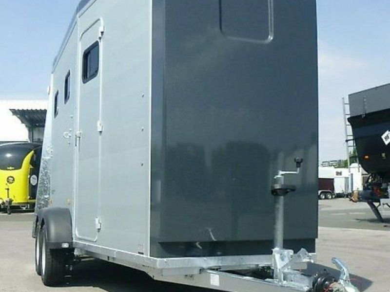 Humbaur Notos Xtra UP 2-Pferde 2,7to gebr. Böckmann a.L