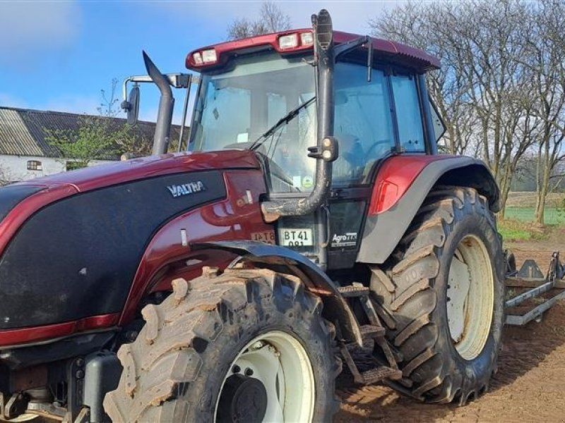 Valtra T 140