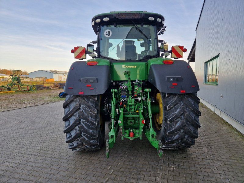 John Deere 8370R