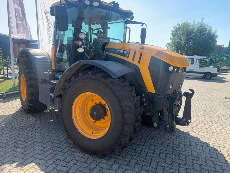 JCB Fasttrac 4220