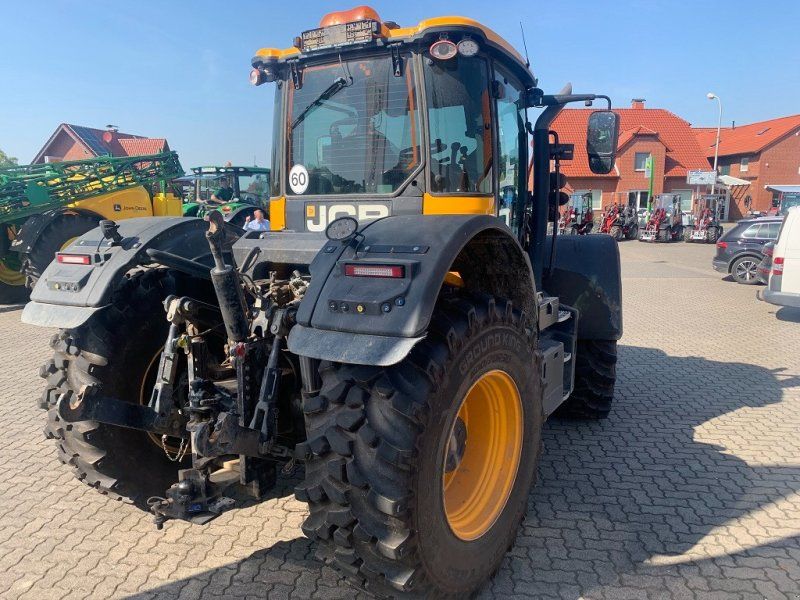 JCB Fasttrac 4220