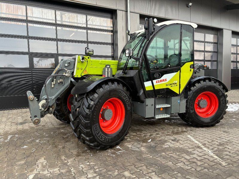 Claas Scorpion 741