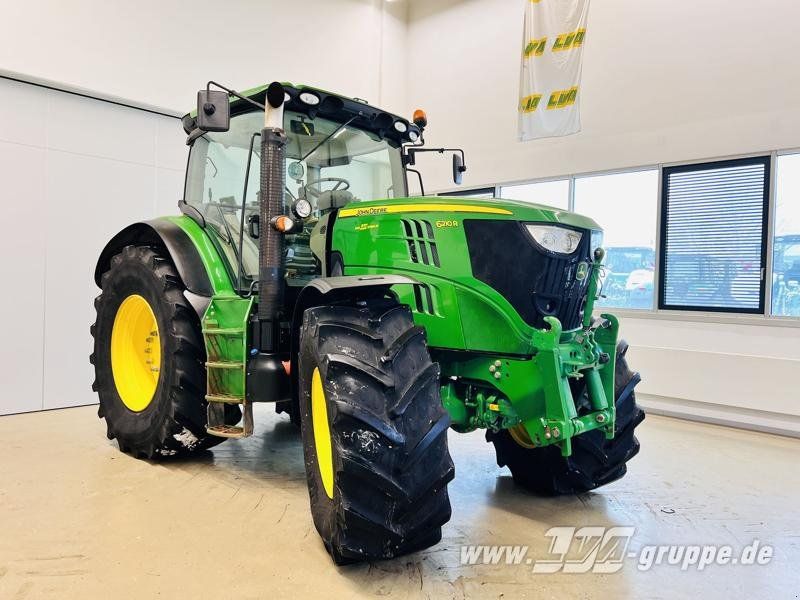 John Deere 6210R