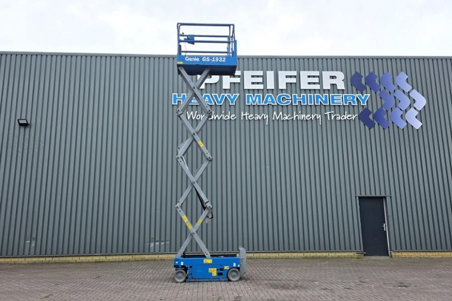 Genie GS1932 Electric, Working Height 7.8 m, 227kg Capac