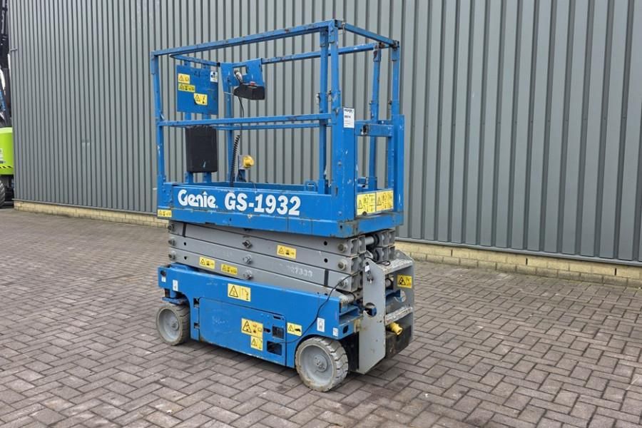 Genie GS1932 Electric, Working Height 7.8 m, 227kg Capac