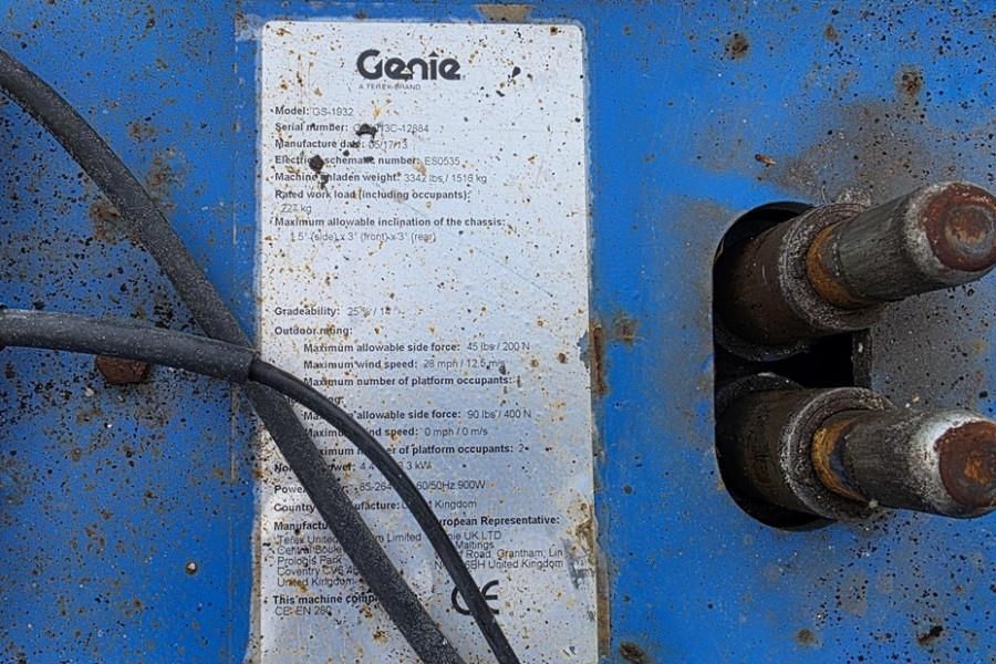 Genie GS1932 Electric, Working Height 7.8 m, 227kg Capac