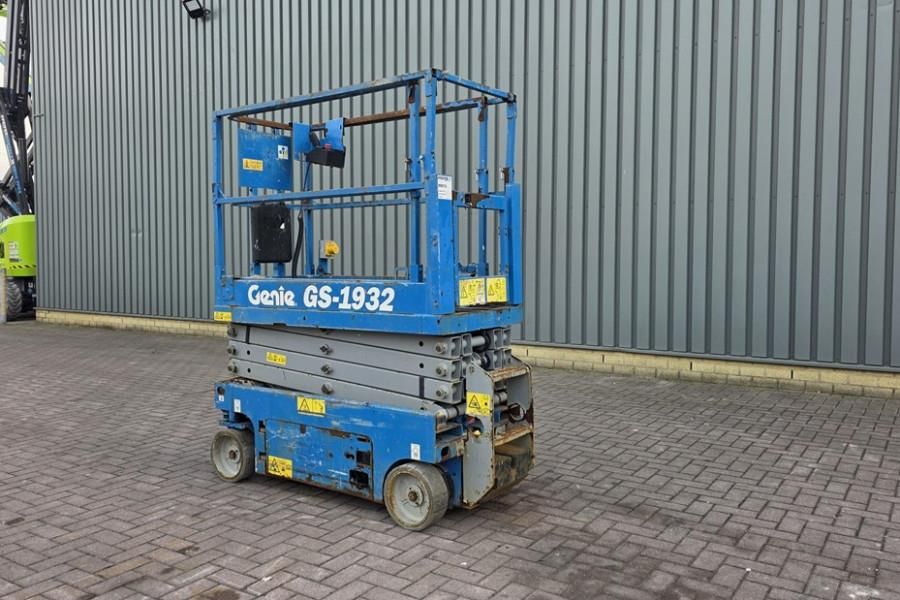 Genie GS1932 Electric, Working Height 7.8 m, 227kg Capac